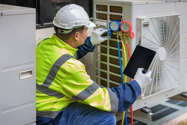 Professional Hvac technician working in Cowlesville, NY